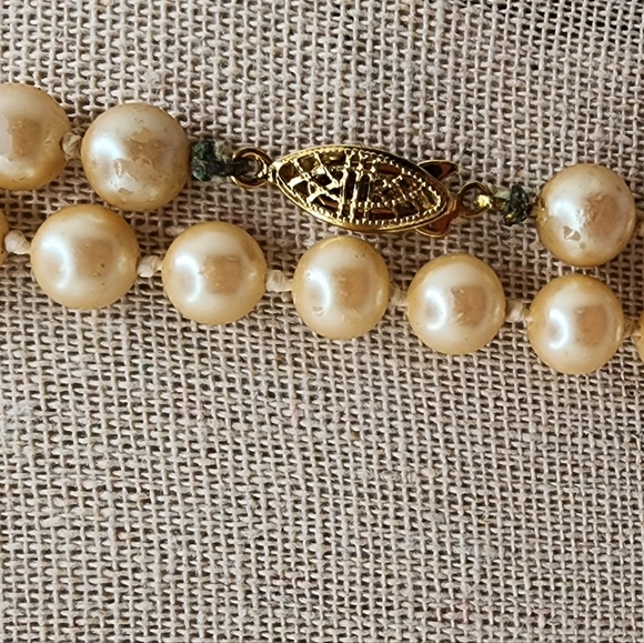 Sophisticated Vintage 1940s GSilver Pearl Necklace. 26" - Picture 4 of 4